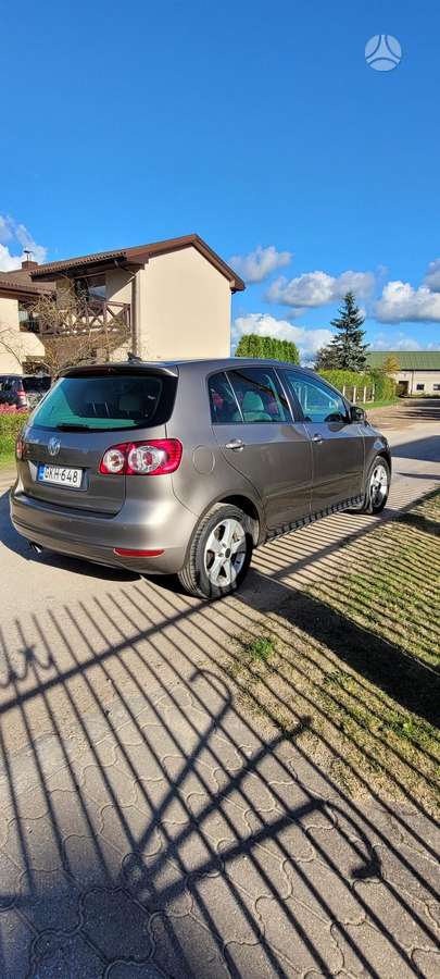 Volkswagen Golf 2011 — engine 1390 cm³, 160 HP (118kW)