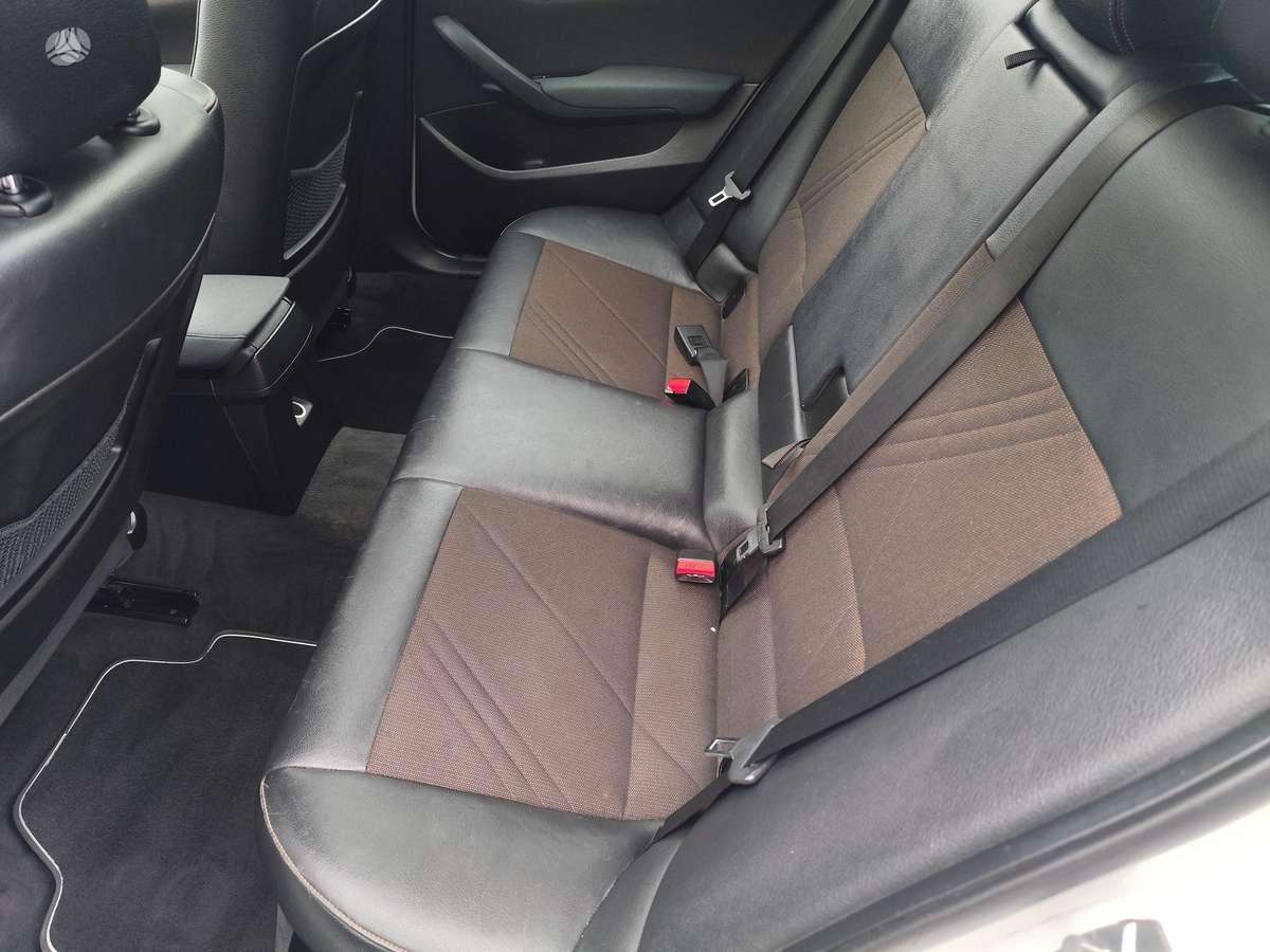BMW X1 2014 — photo 10