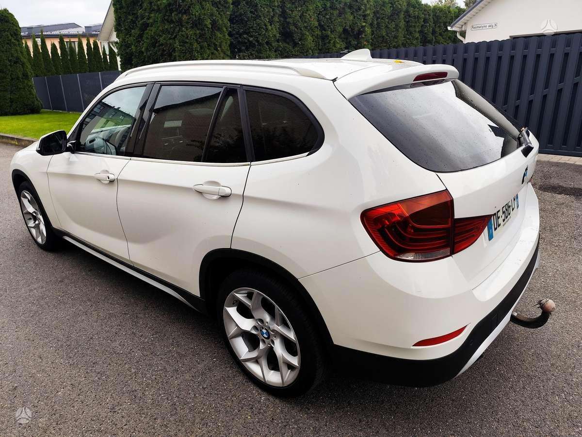 BMW X1 2014 — engine 1995 cm³, 143 HP (105kW)