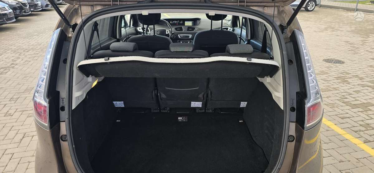 Renault Scenic 2012 — photo 10