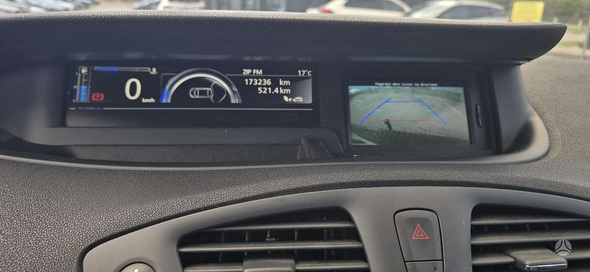 Renault Scenic 2012 — photo 11