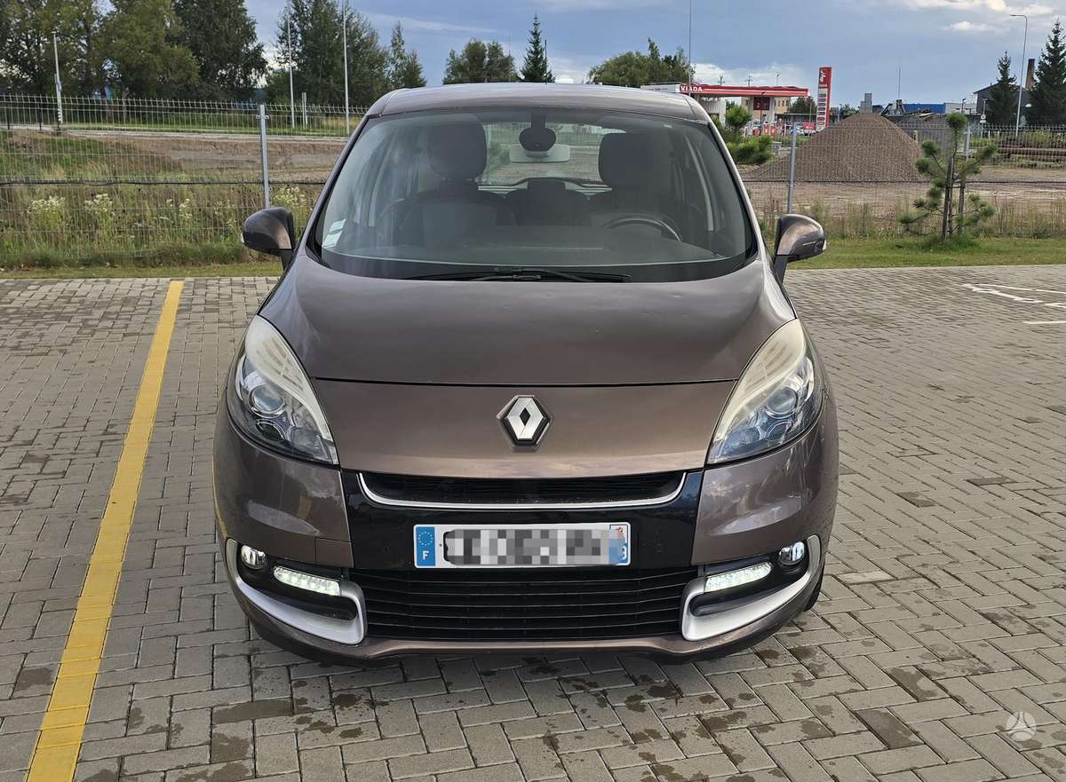Renault Scenic 2012 — rear view