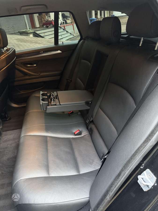 BMW 520 2013 — photo 8