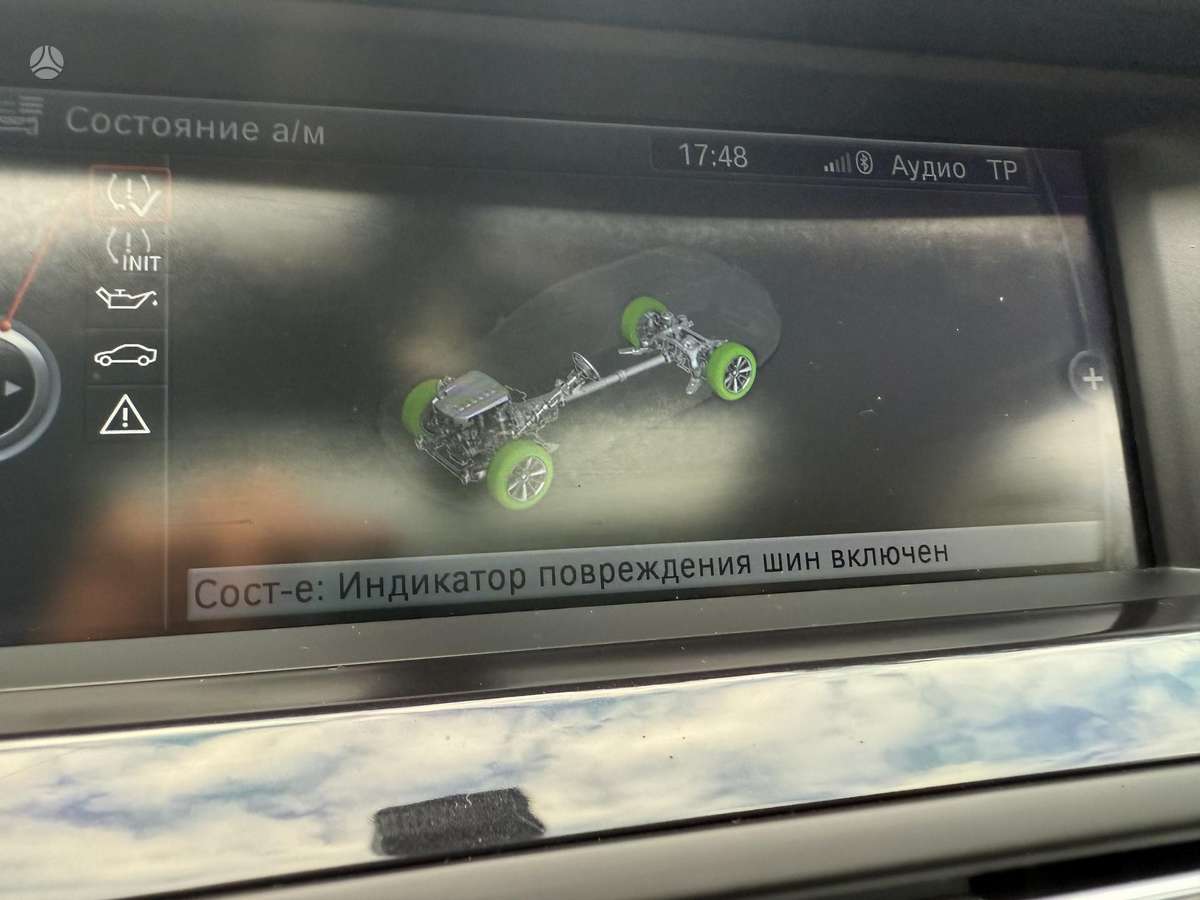 BMW 520 2011 — photo 17