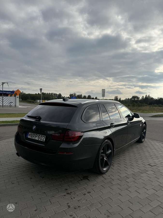 BMW 520 2011 — photo 5