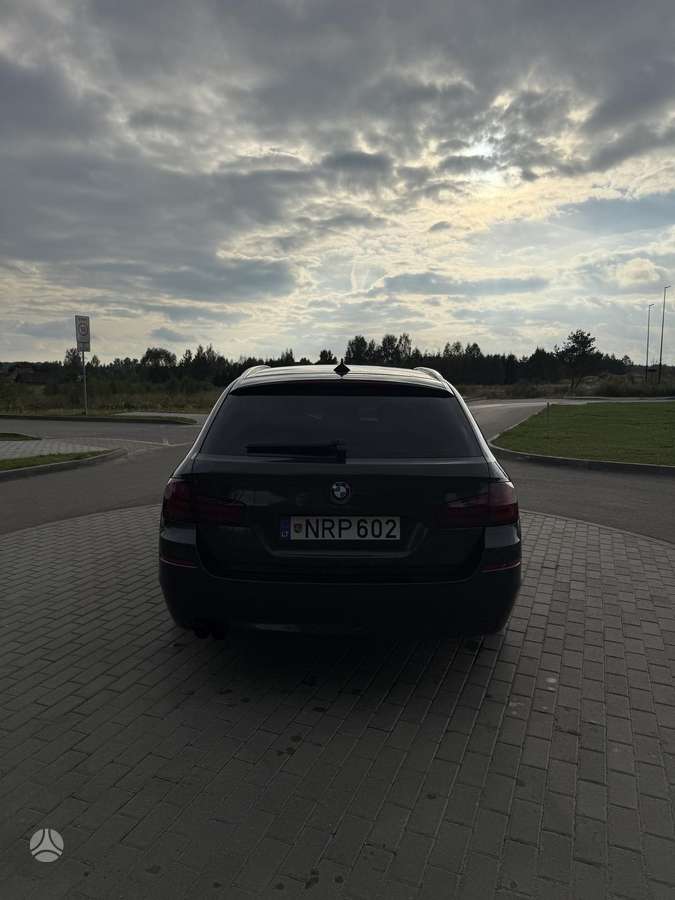 BMW 520 2011 — photo 6