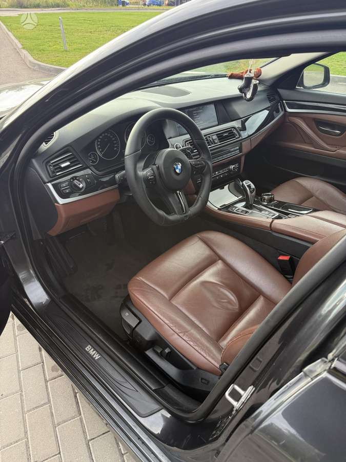 BMW 520 2011 — photo 7