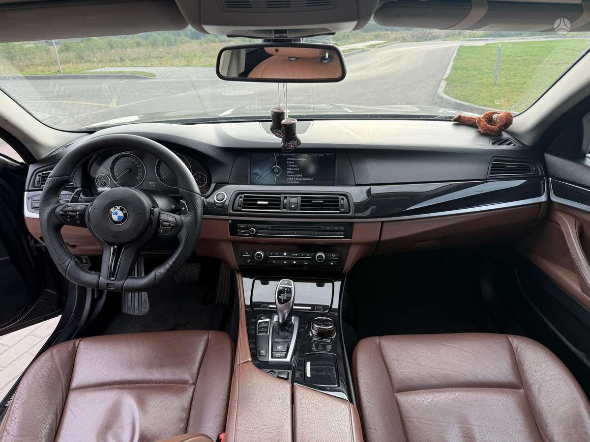 BMW 520 2011 — photo 8