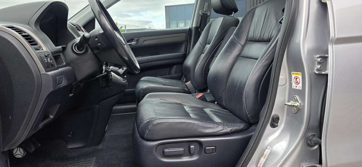Honda CR-V 2010 — photo 22