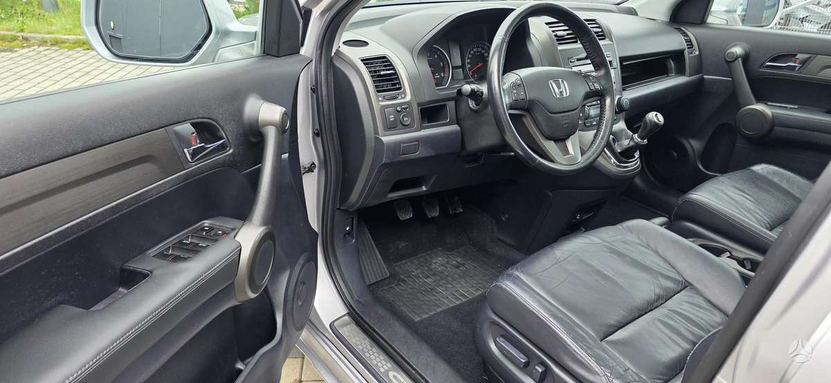 Honda CR-V 2010 — photo 24