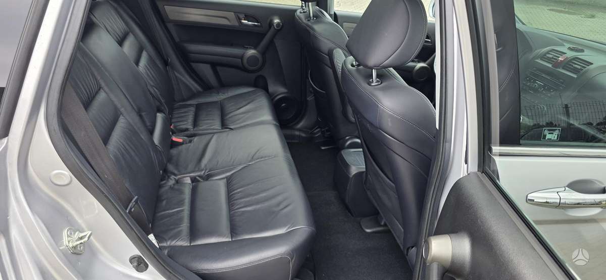Honda CR-V 2010 — photo 34