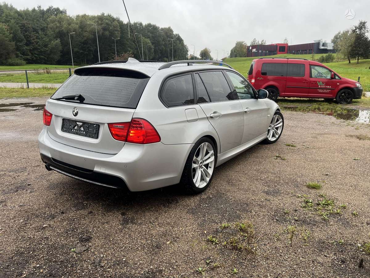 BMW 320 2009 — двигун 1995 cm³, 177 HP (130kW)