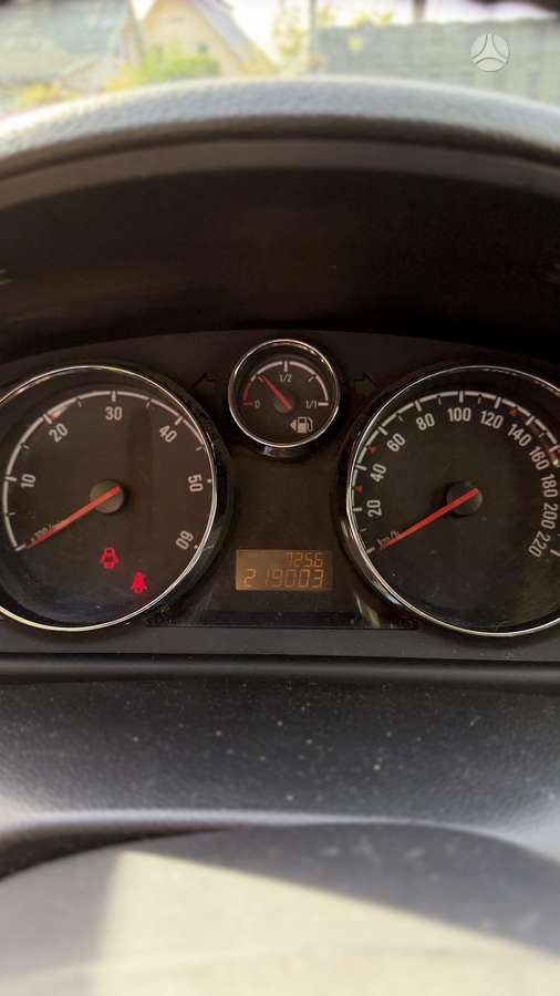 Opel Antara 2011 — photo 7