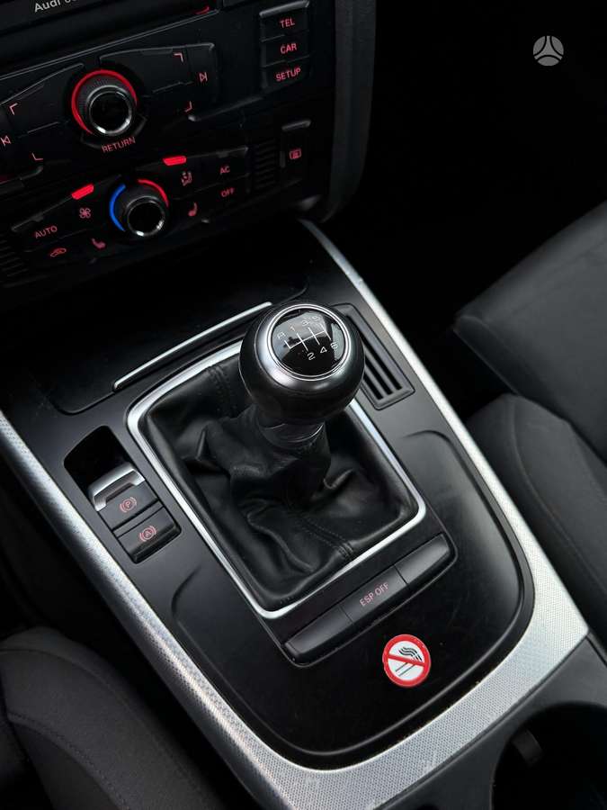 Audi A4 2009 — photo 15