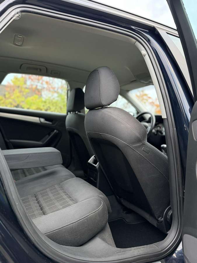 Audi A4 2009 — photo 24