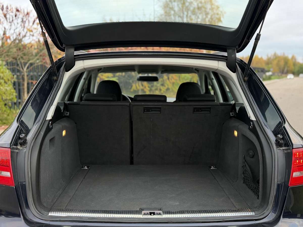 Audi A4 2009 — photo 27