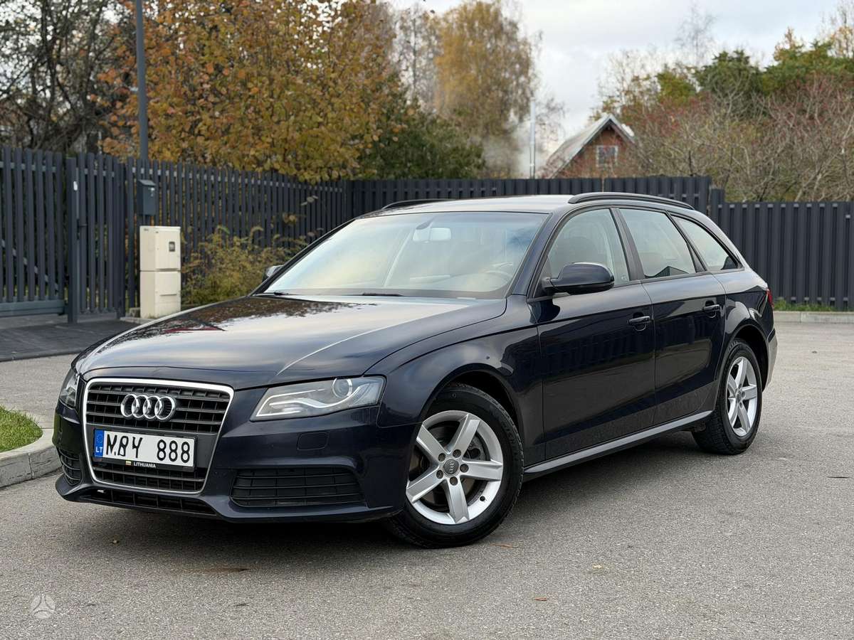 Audi A4 2009 — interior