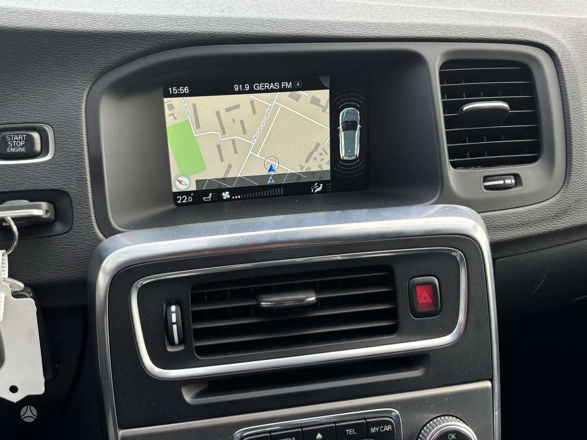 Volvo V60 2014 — photo 17