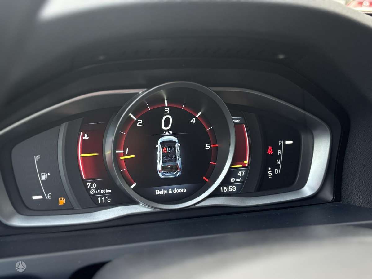 Volvo V60 2014 — photo 18