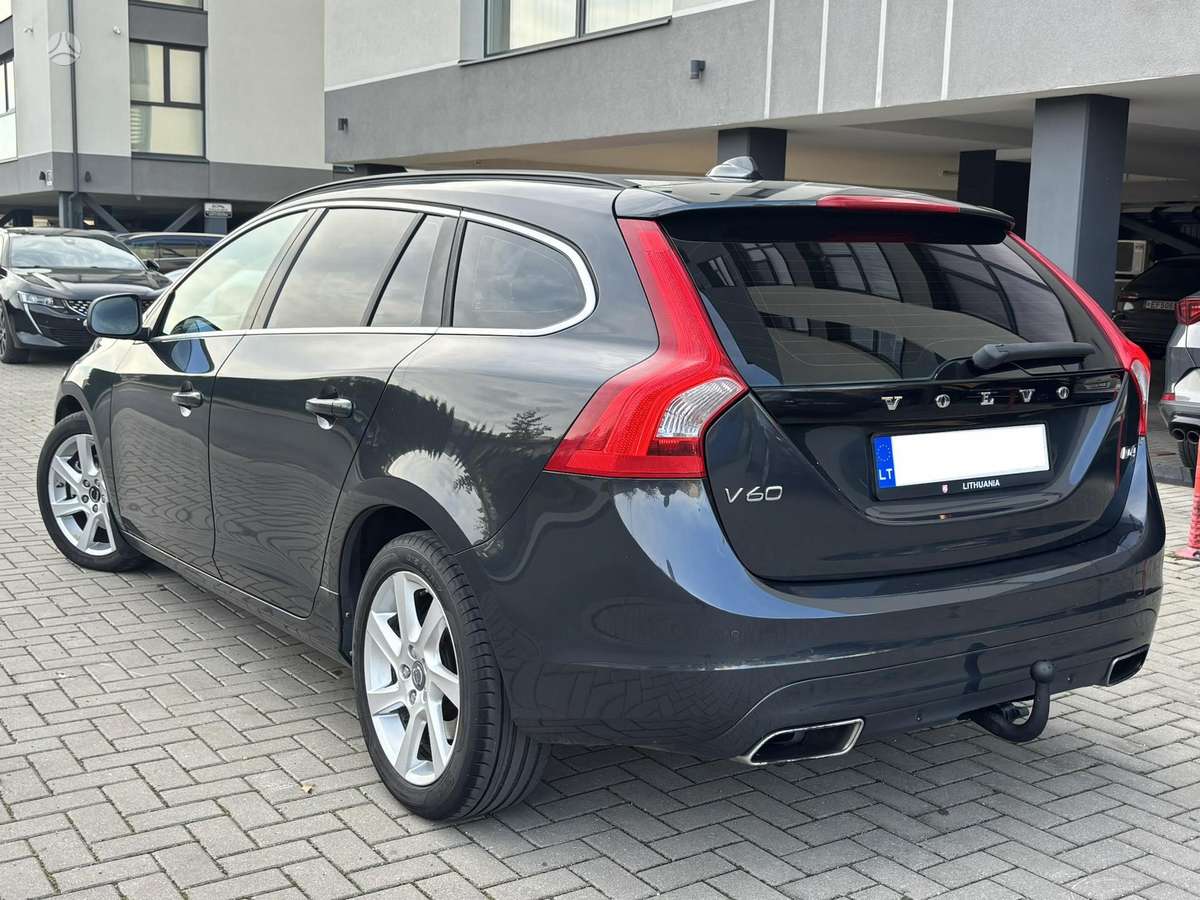 Volvo V60 2014 — photo 8