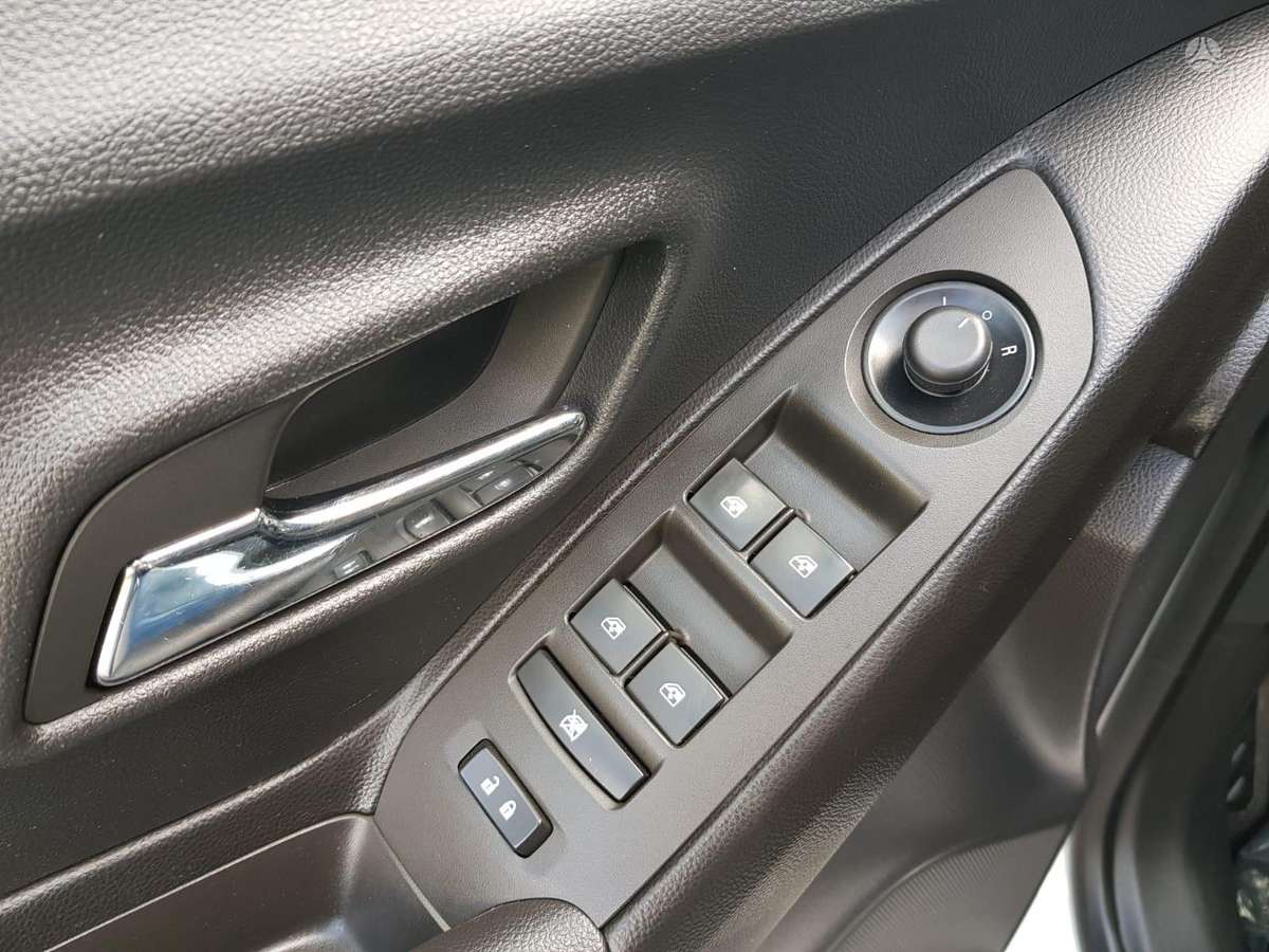 Chevrolet Trax 2013 — photo 13