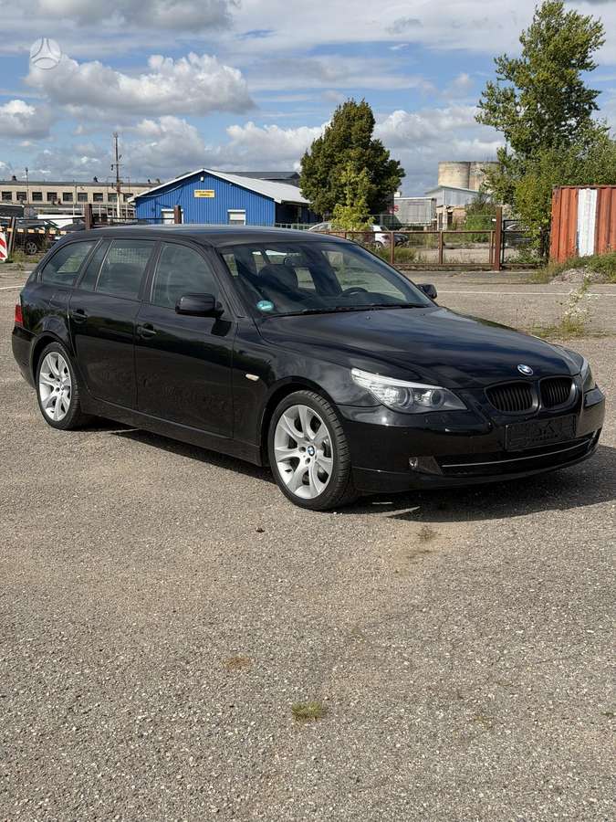 BMW 525 2009 — двигун 2500 cm³, 197 HP (145kW)