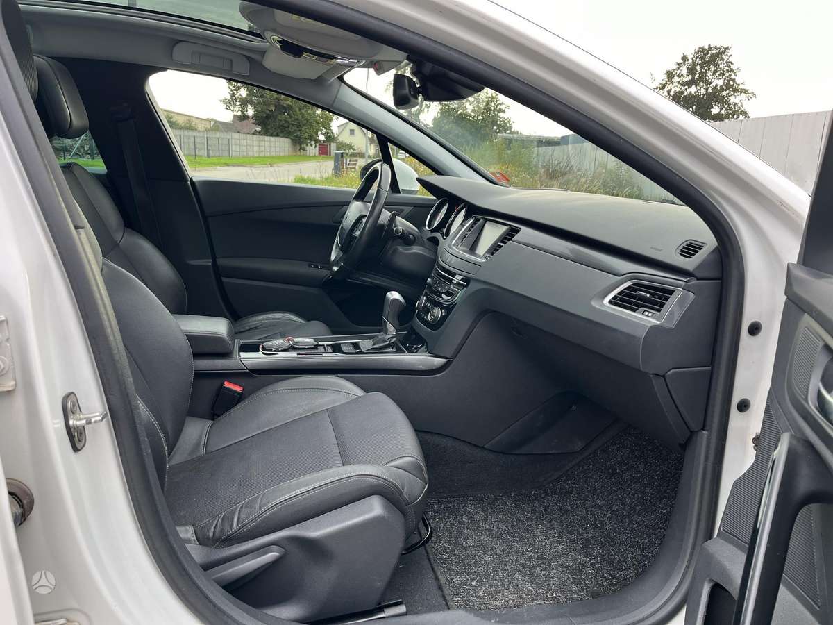 Peugeot 508 2015 — photo 12