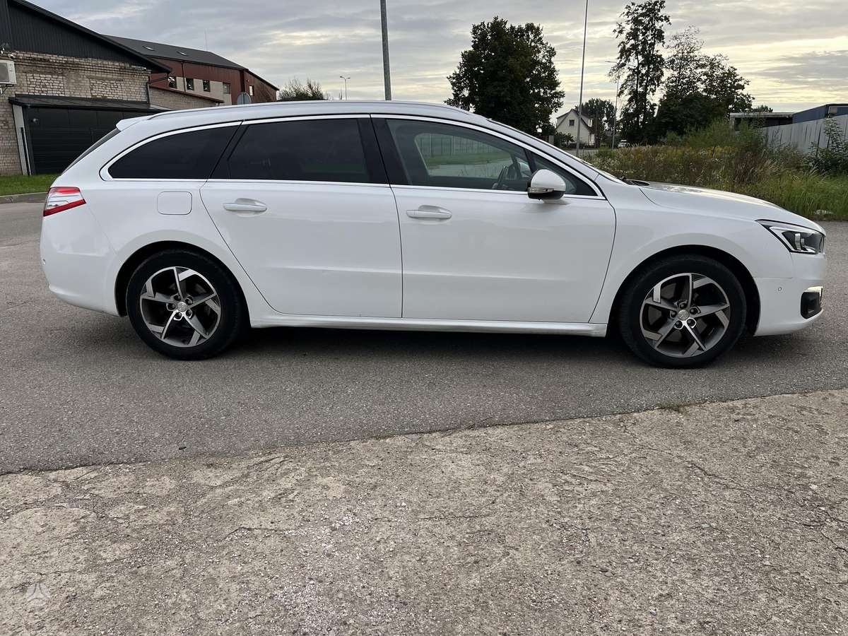 Peugeot 508 2015 — rear view