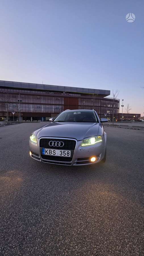 Audi A4 2005 — photo 21