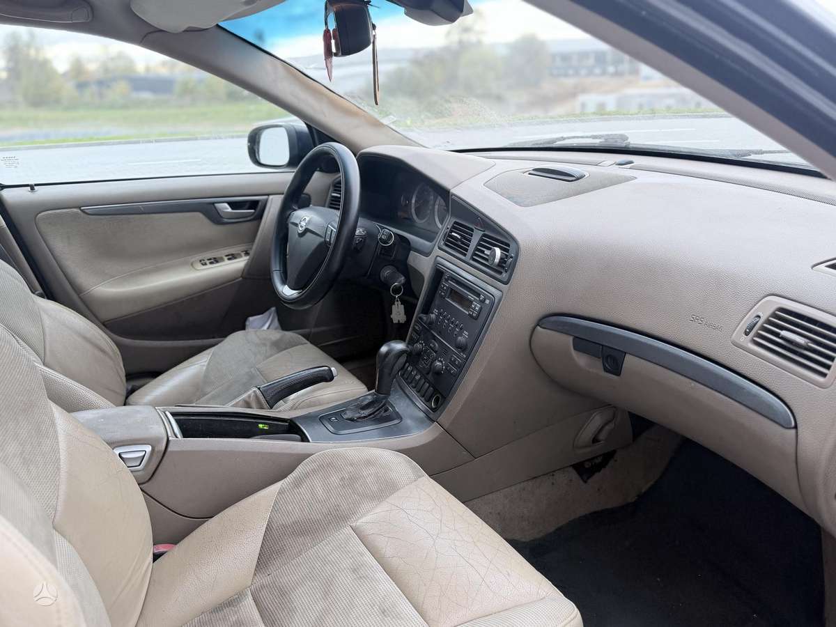 Volvo V70 2007 — photo 8