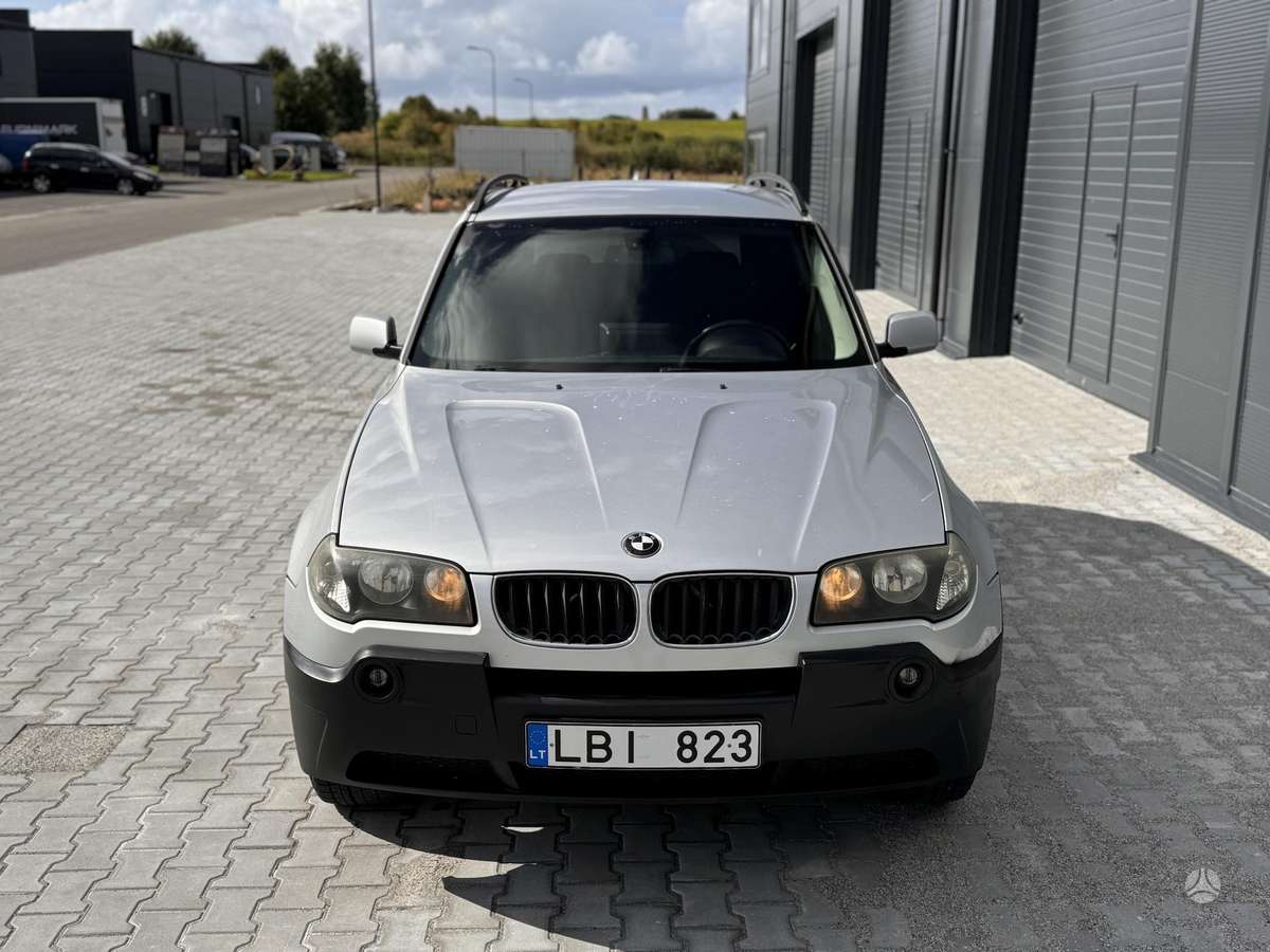 BMW X3 2005 — rear view