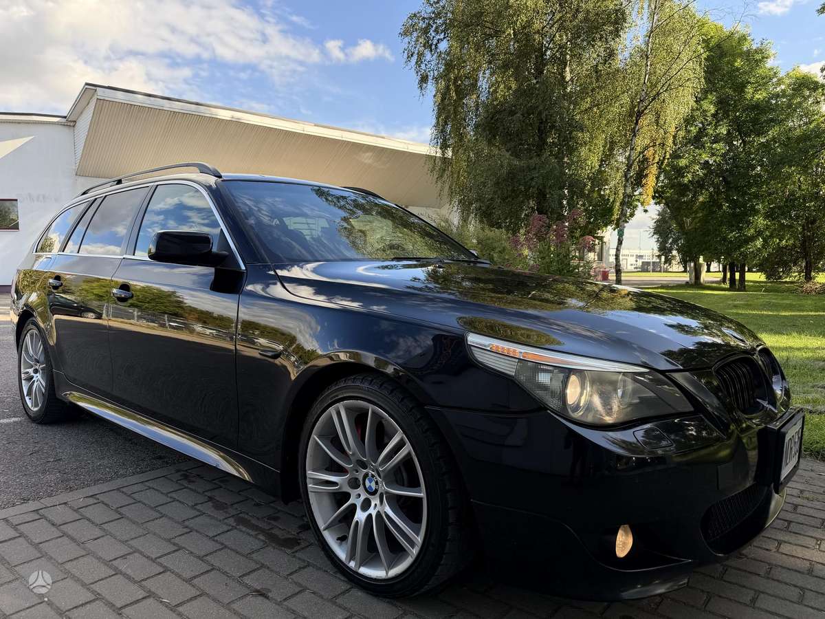 BMW 535 2006 — rear view