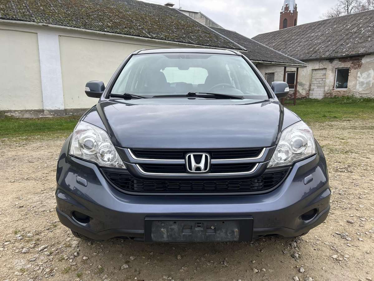 Honda CR-V 2011 — салон