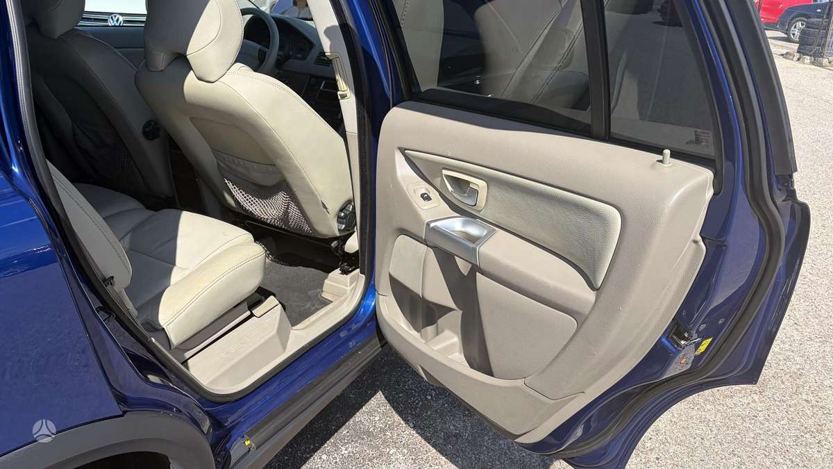 Volvo XC90 2006 — photo 14