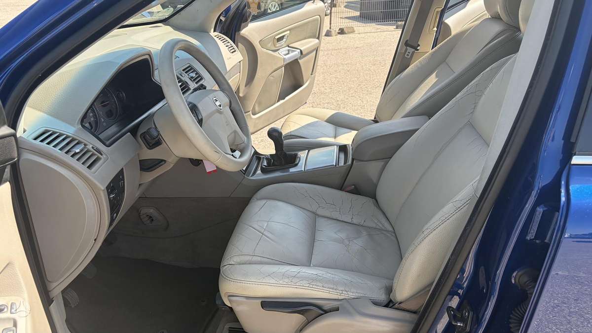Volvo XC90 2006 — photo 21