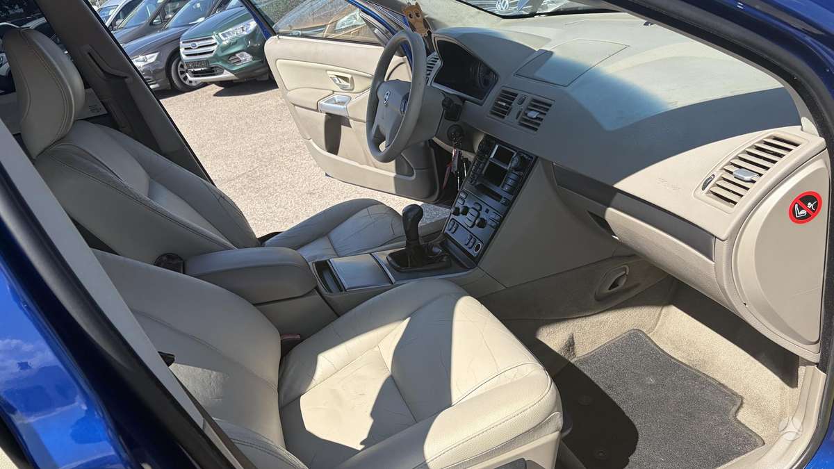 Volvo XC90 2006 — photo 25