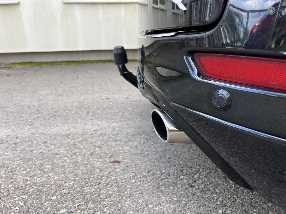 Ford Mondeo 2012 — photo 21