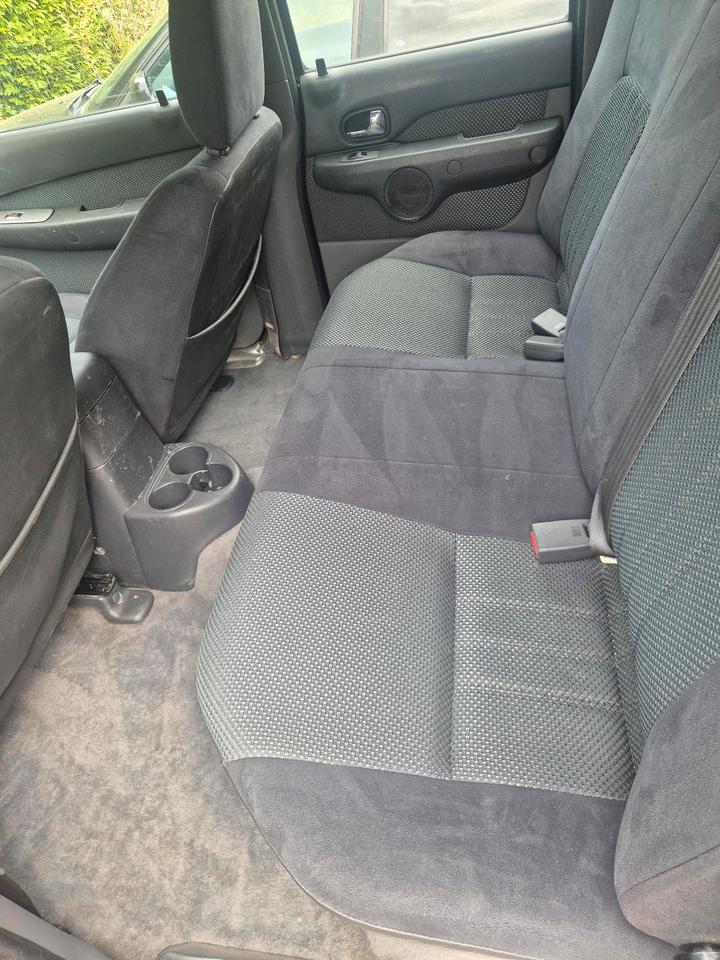 Mazda B series 2004 — photo 8