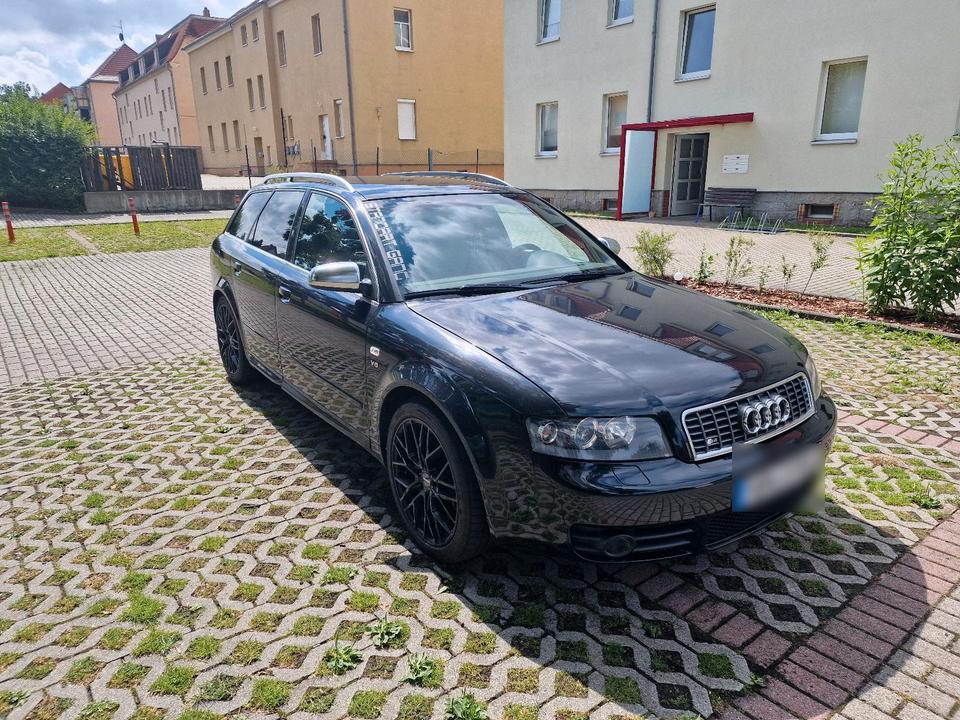 Audi S4 2004 — rear view