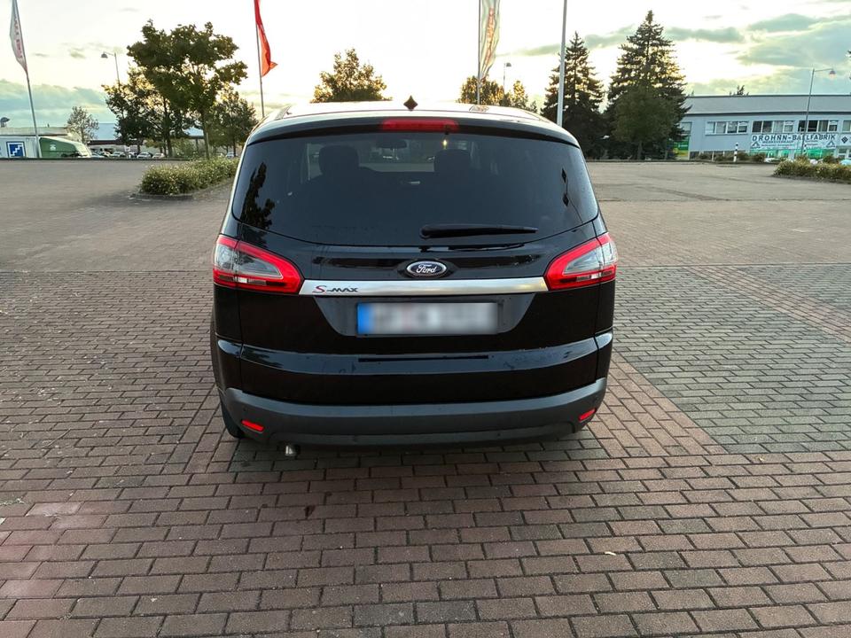 Ford S-Max 2011 — photo 5