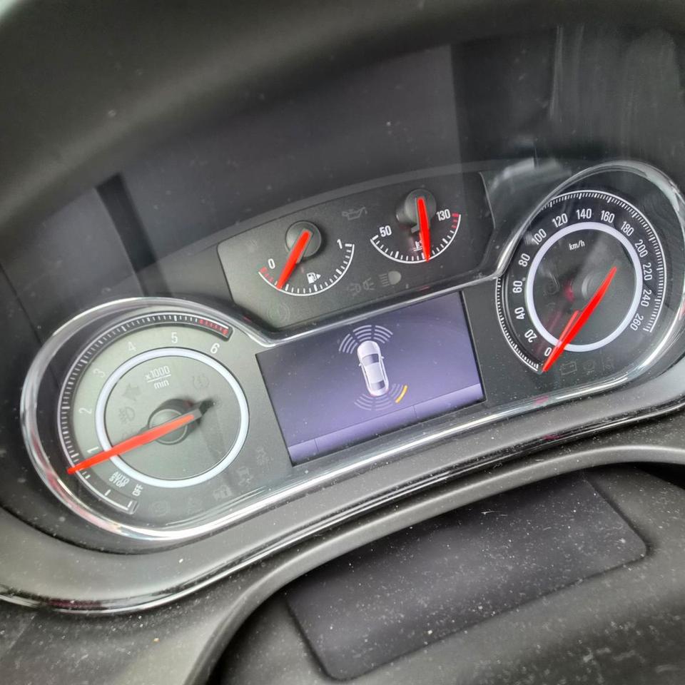Opel Insignia 2015 — photo 9