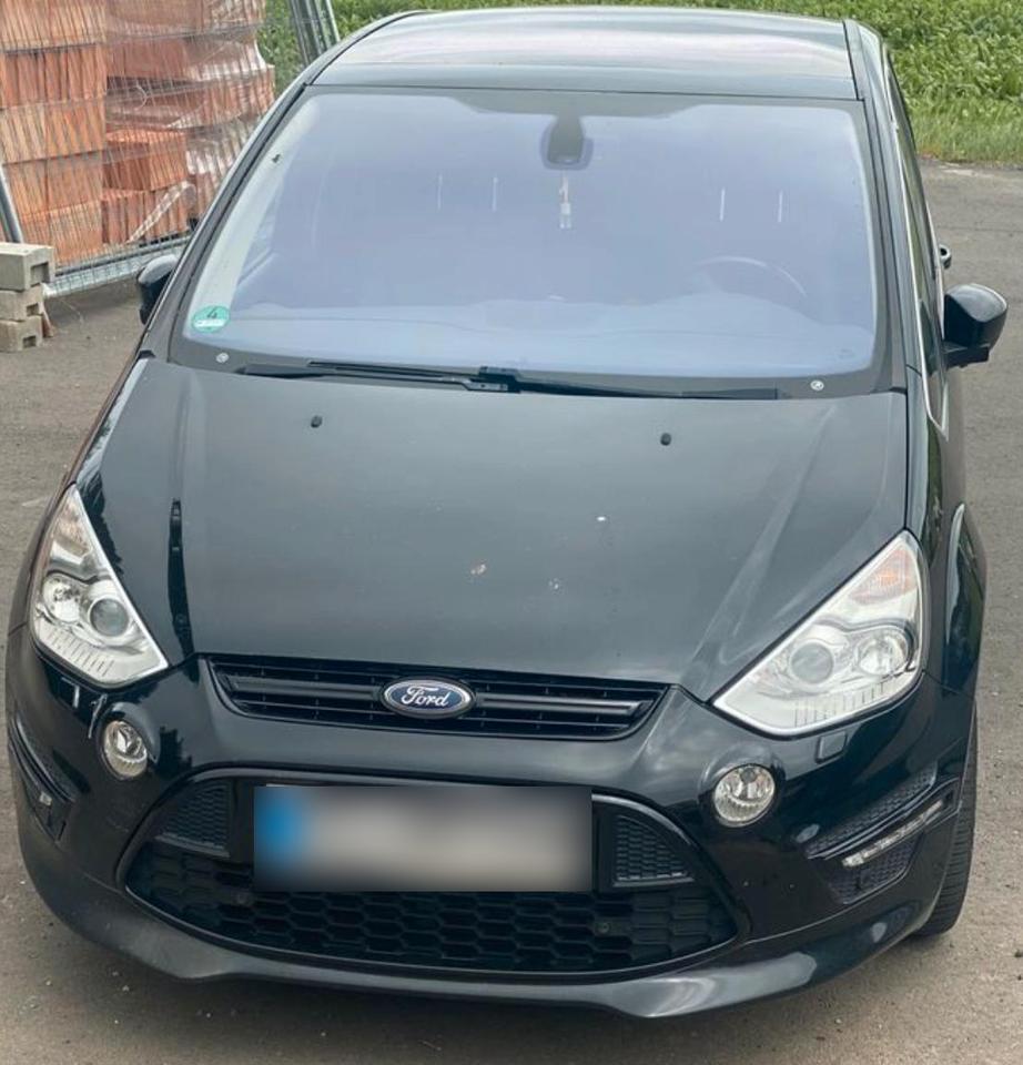 Ford S-Max 2011 — interior
