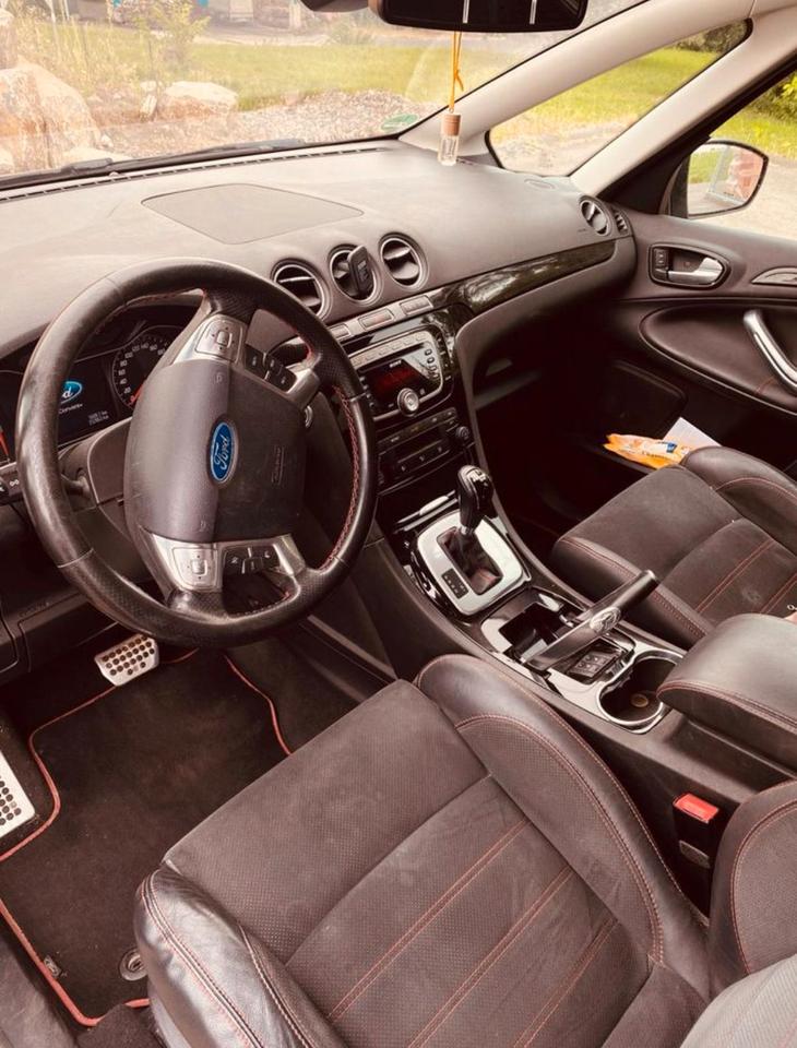 Ford S-Max 2011 — photo 7