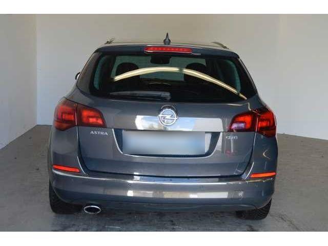 Opel Astra 2015 — photo 6