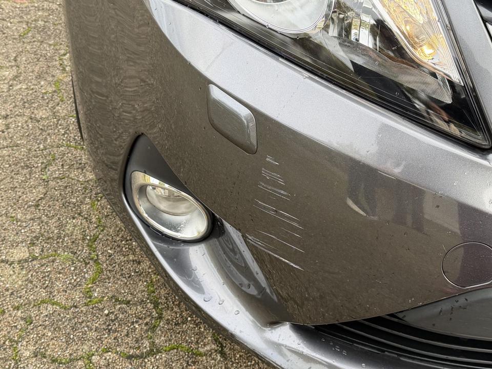 Toyota Avensis 2012 — photo 10