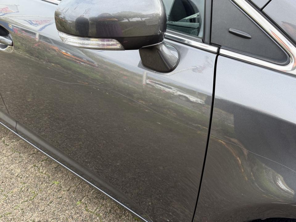 Toyota Avensis 2012 — photo 12