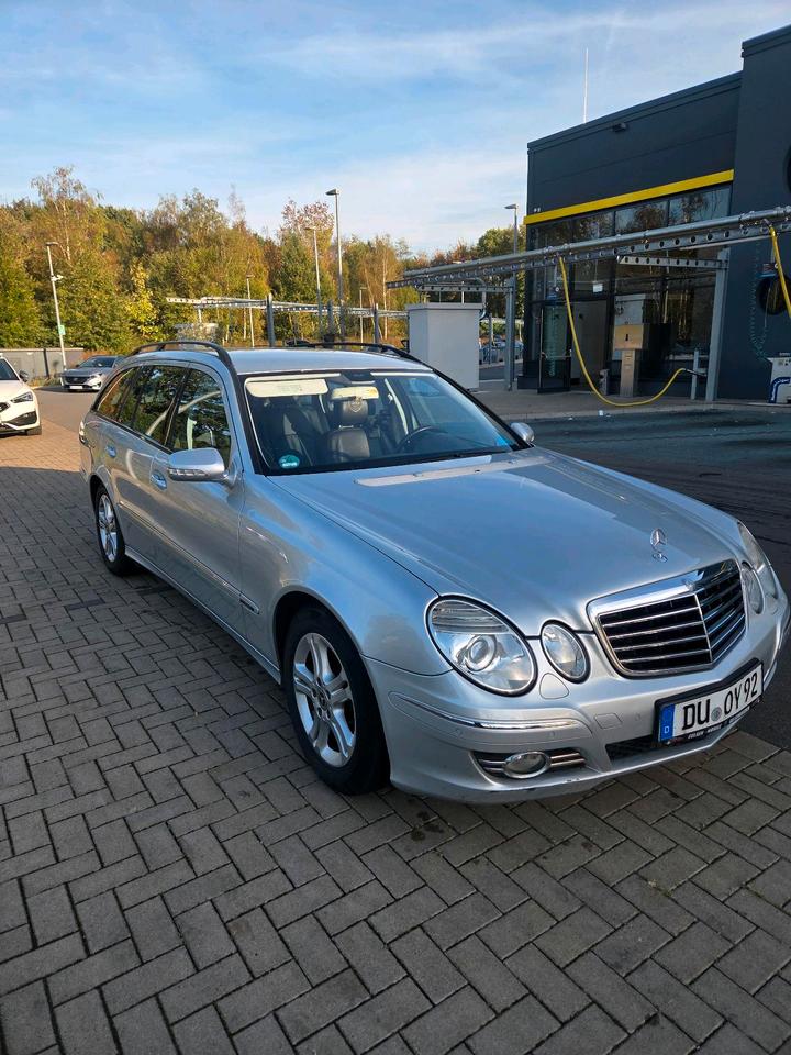 Mercedes Benz E 220 2007 — rear view