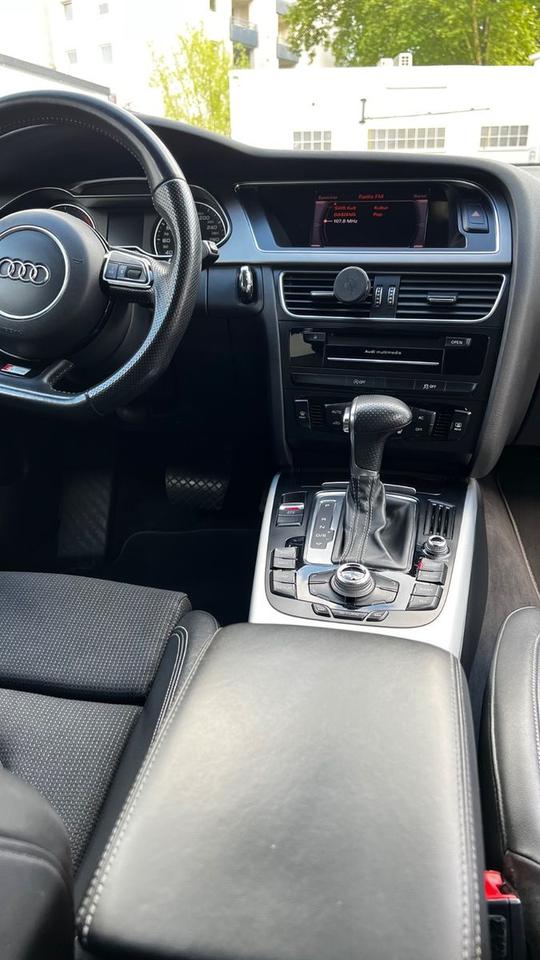 Audi A4 2012 — photo 5