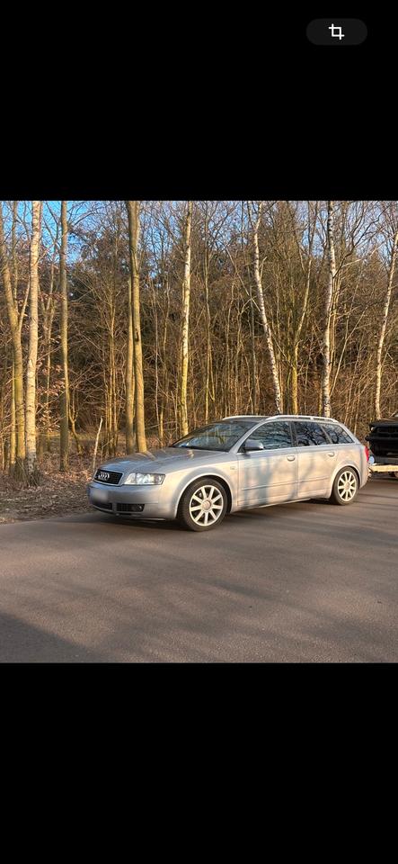 Audi A4 2004 — rear view