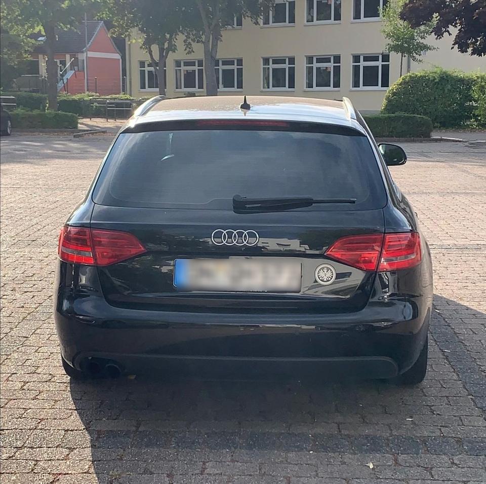 Audi A4 2008 — engine
